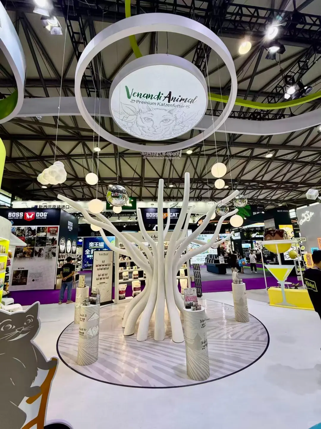 亚宠展宠物展台设计~宠物友好空中花园