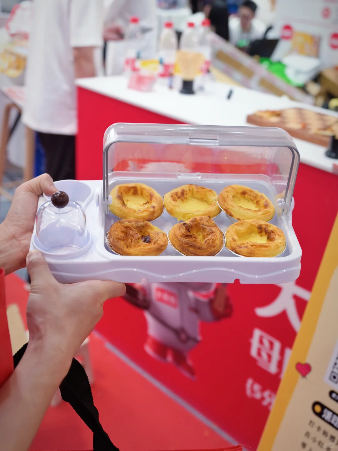 人类驯服肉食党的珍贵影像?｜厦门限定