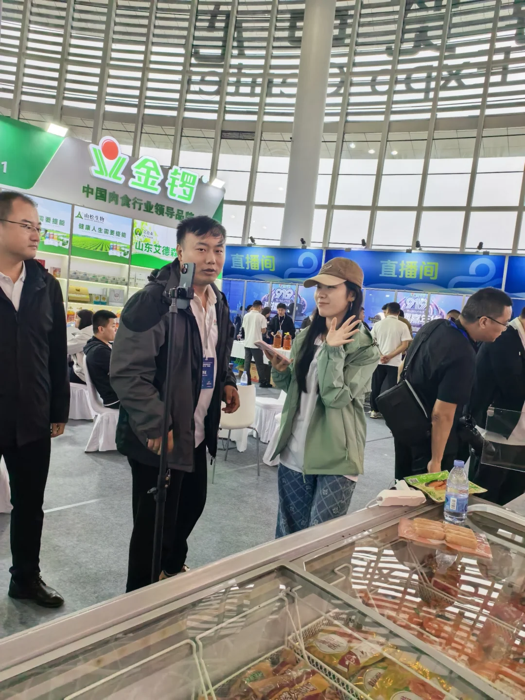 继续办展，免费吃！临沂站！