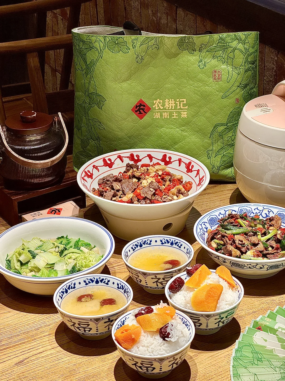 深圳国庆必薅！100+吃垮湖南土菜大佬?