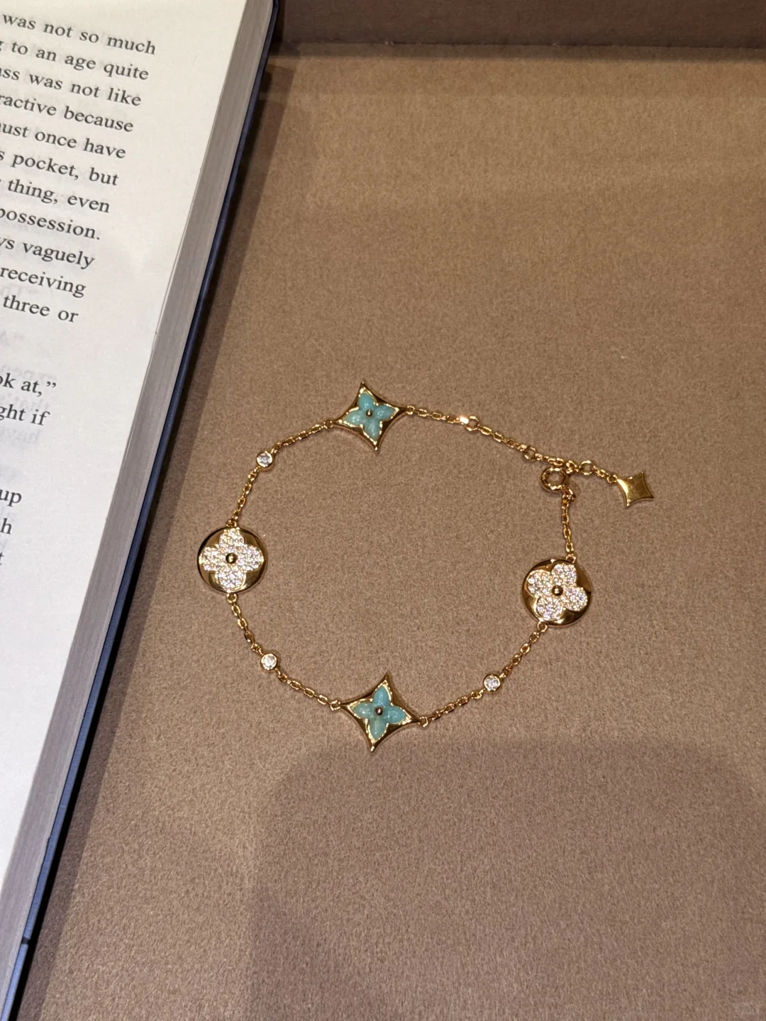 Blossom天河石 这一抹蓝如此迷人?