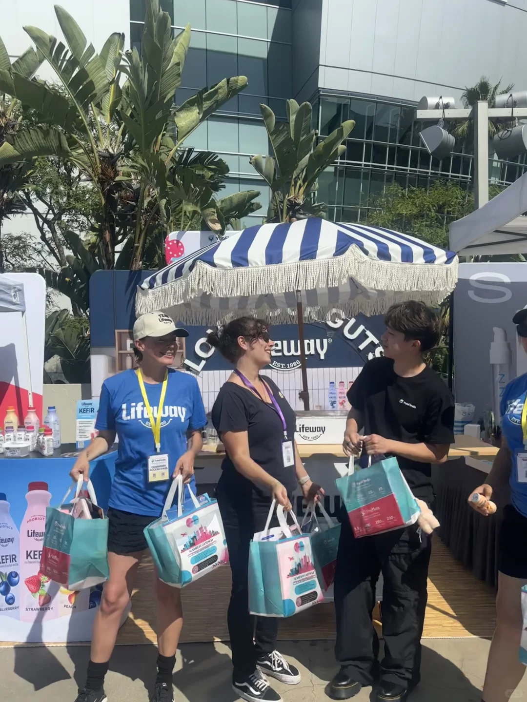 美国搞一场万人展会 有多累