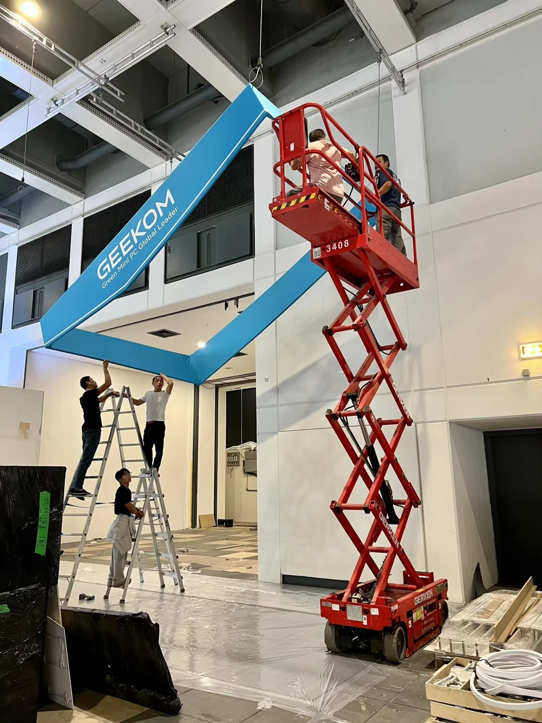 沉浸式展会搭建ing～