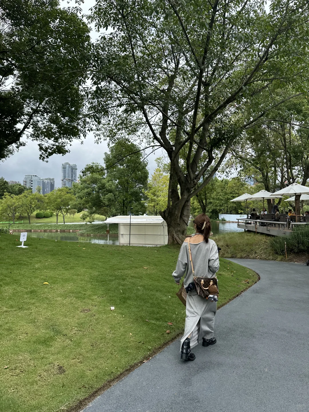 麓湖是个巨大的设计展