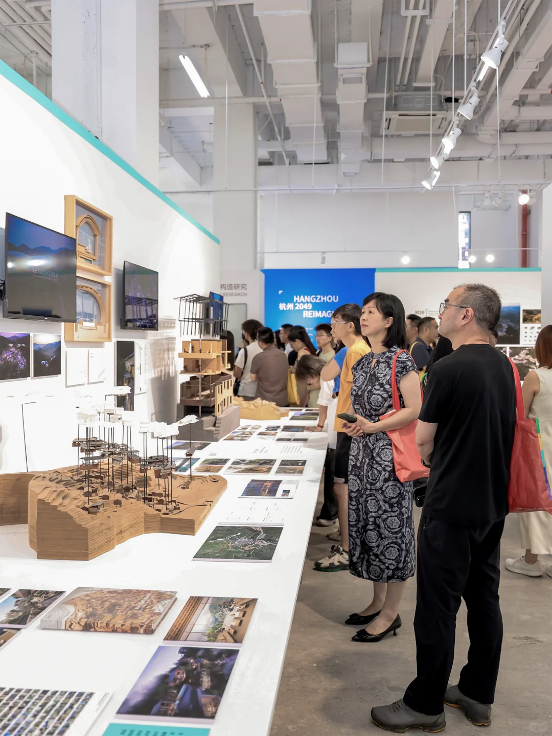 「矛盾中的秩序·杭州」展期延至10月15日✨