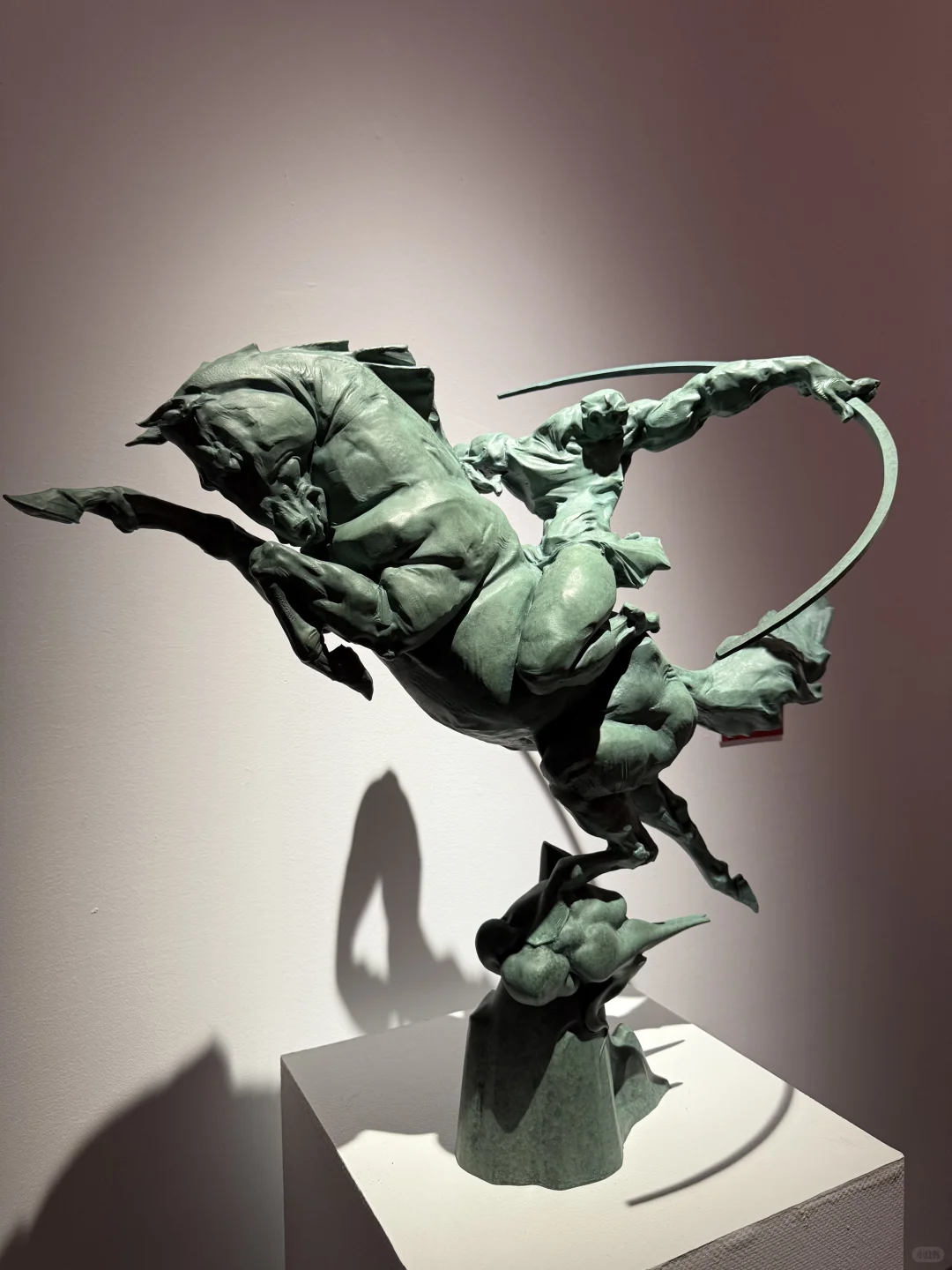 首届青年雕塑作品展，河北美院