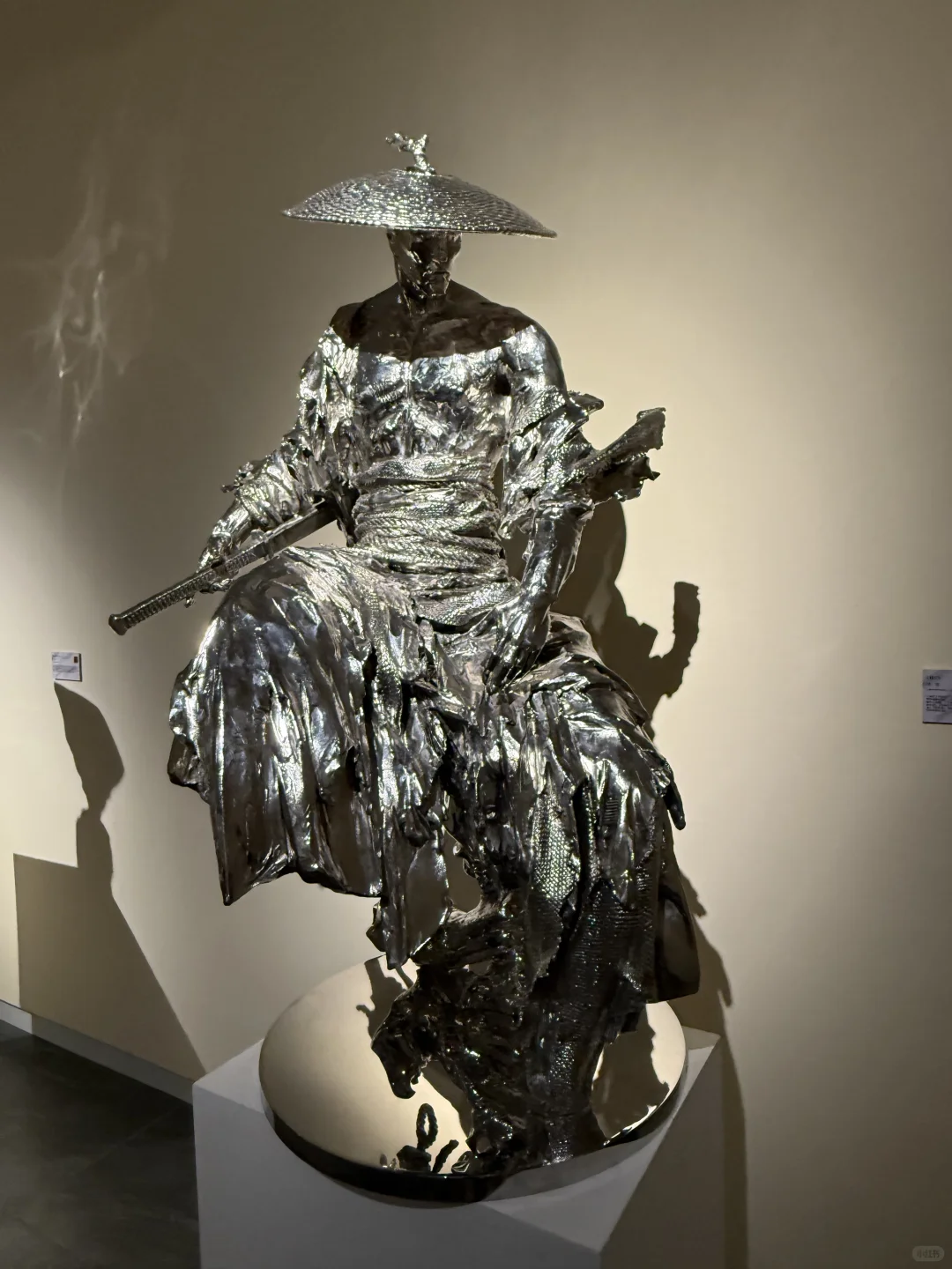 首届青年雕塑作品展，河北美院
