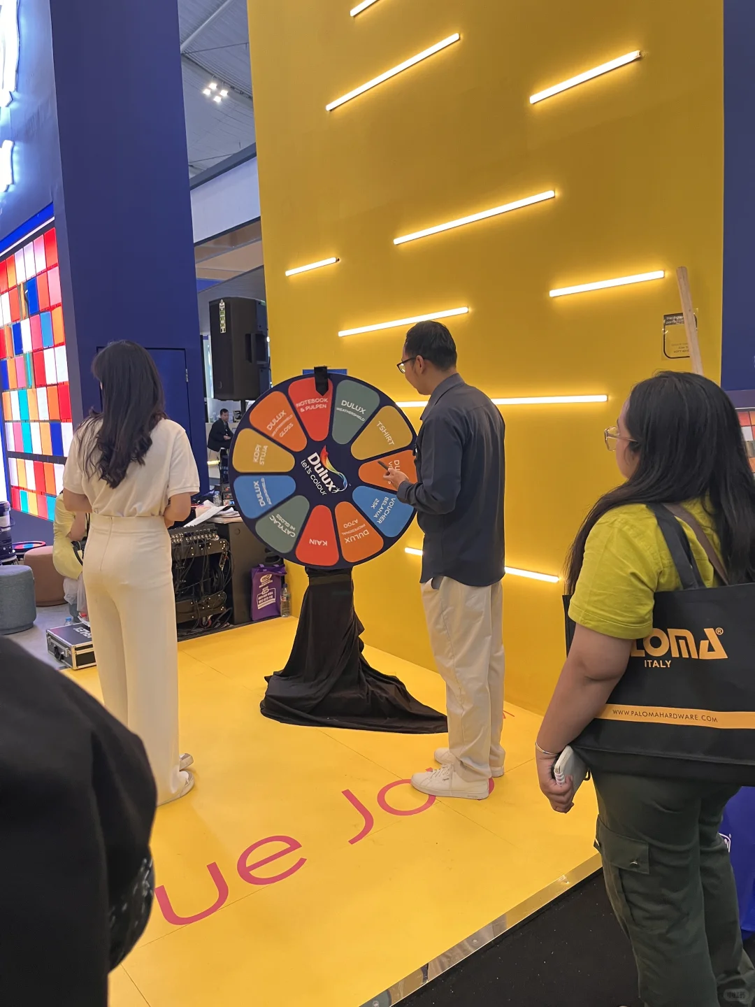这个展会怎么这么多手段引起我的注意