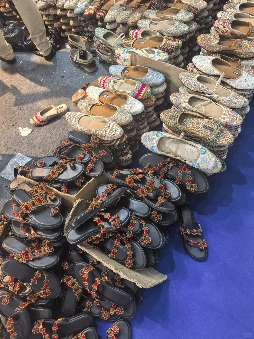 中阿博览会，对地毯和灯还有宝石念念不忘…