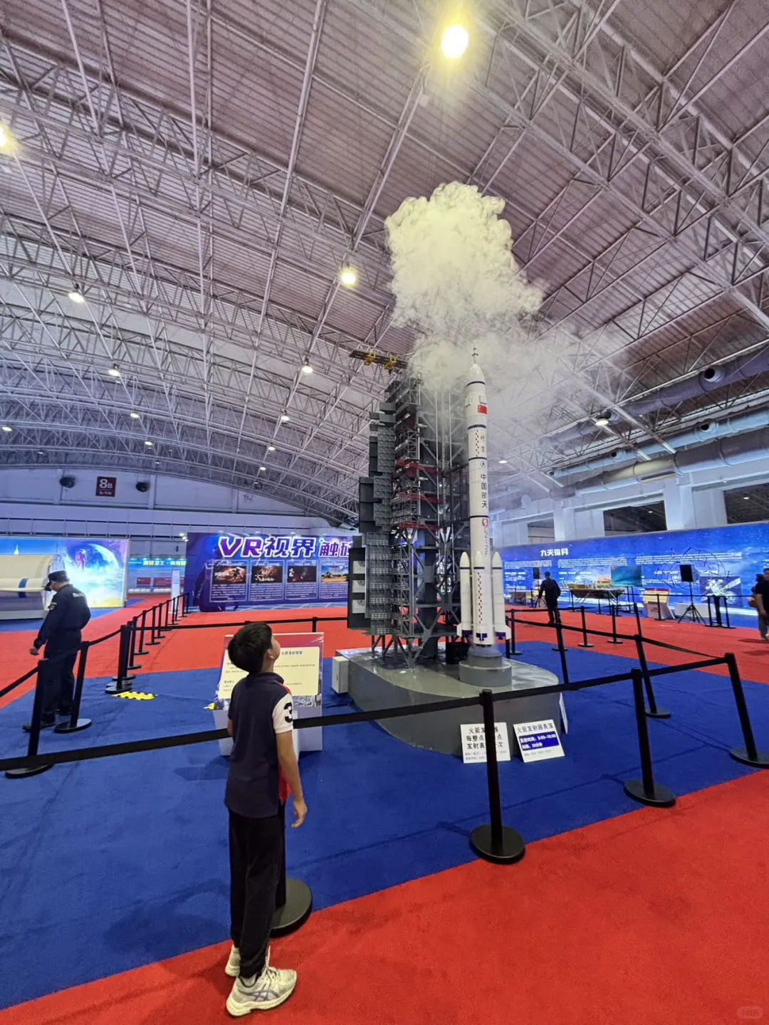 带娃冲北京国防展，我比娃先玩疯了！