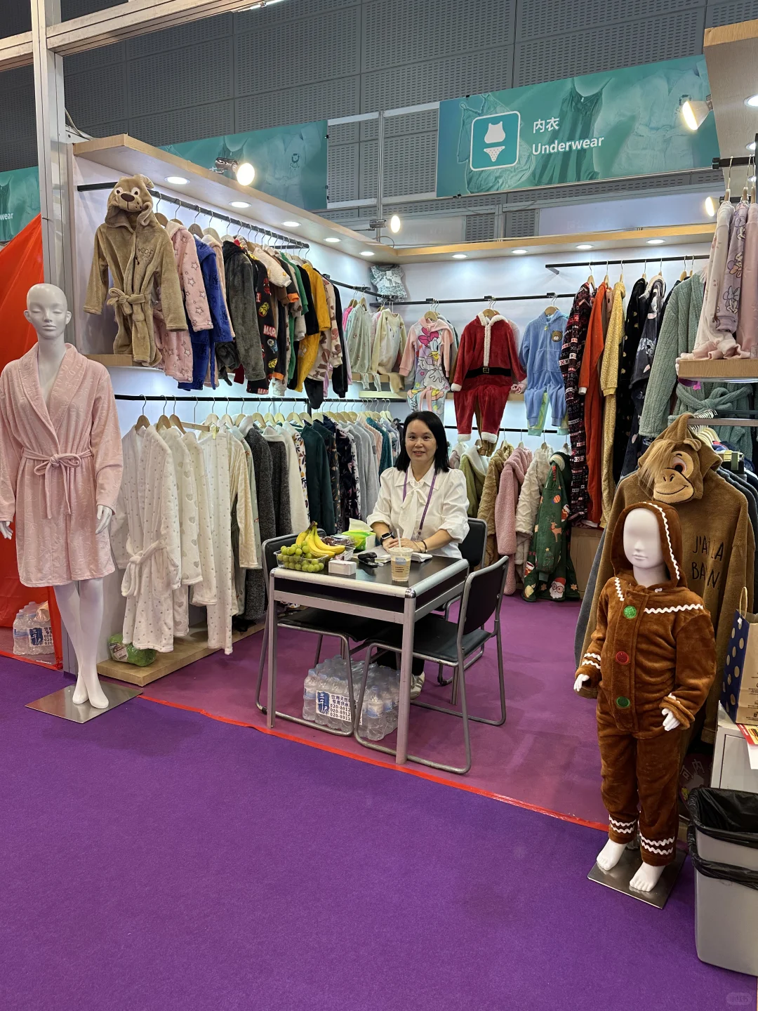 136届广交会三期服装参展