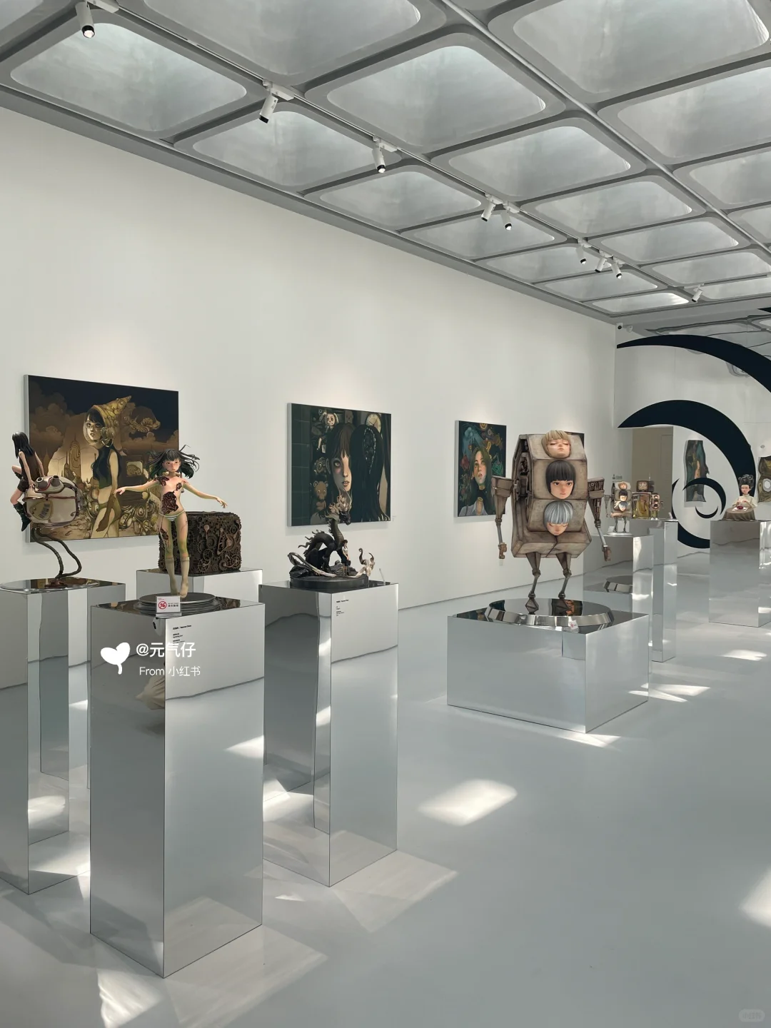 北京个性展｜05后艺术家个展大胆且梦幻！