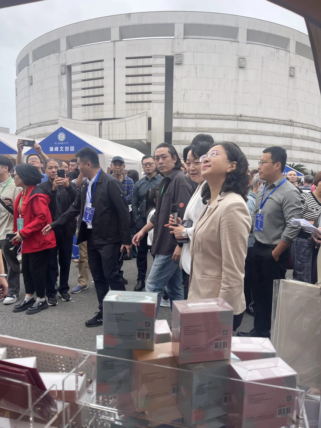 一年一度的文创集市