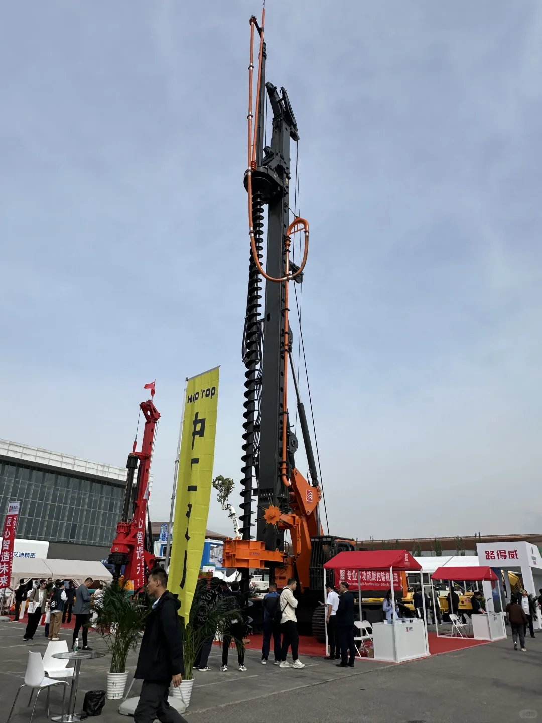 来聊聊呀 北京工程机械展现场