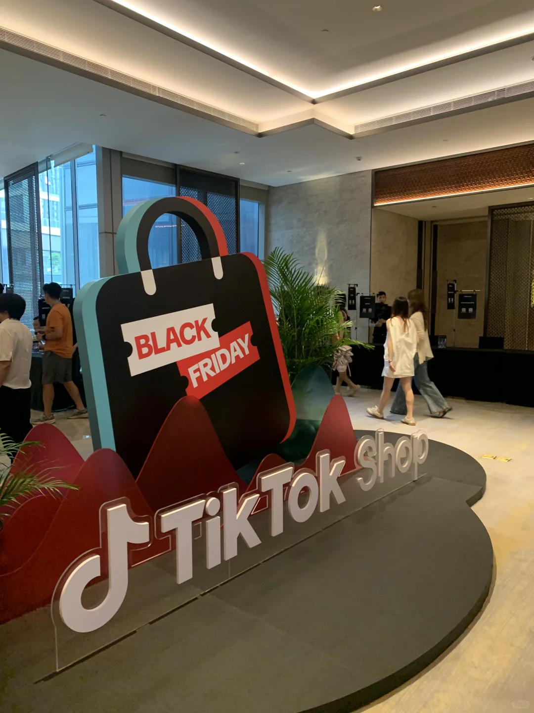 00后在深圳做美区tiktok第五十五天
