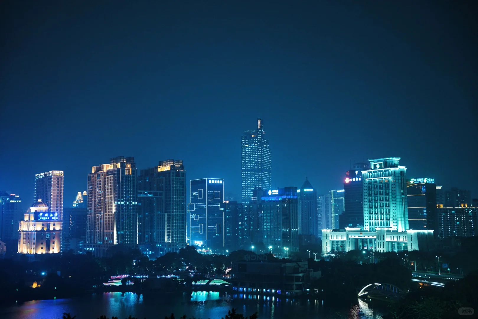 南宁｜会展中心，这个机位的夜景绝了
