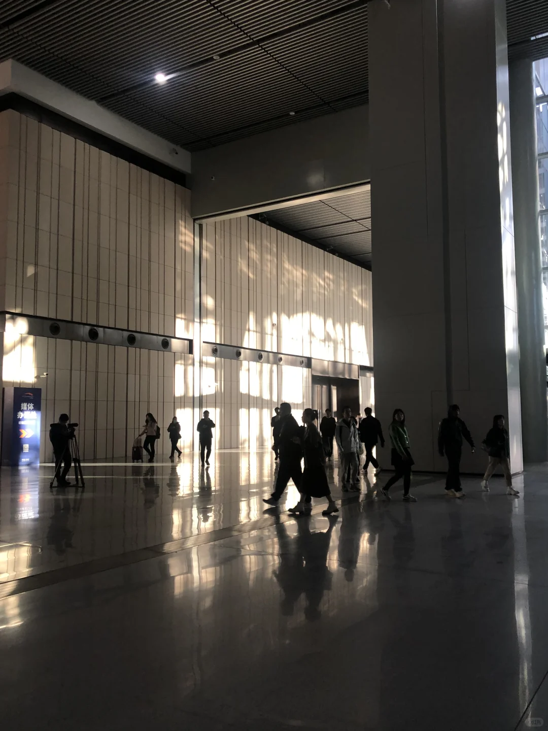 大学生礼仪入门之——车展礼仪