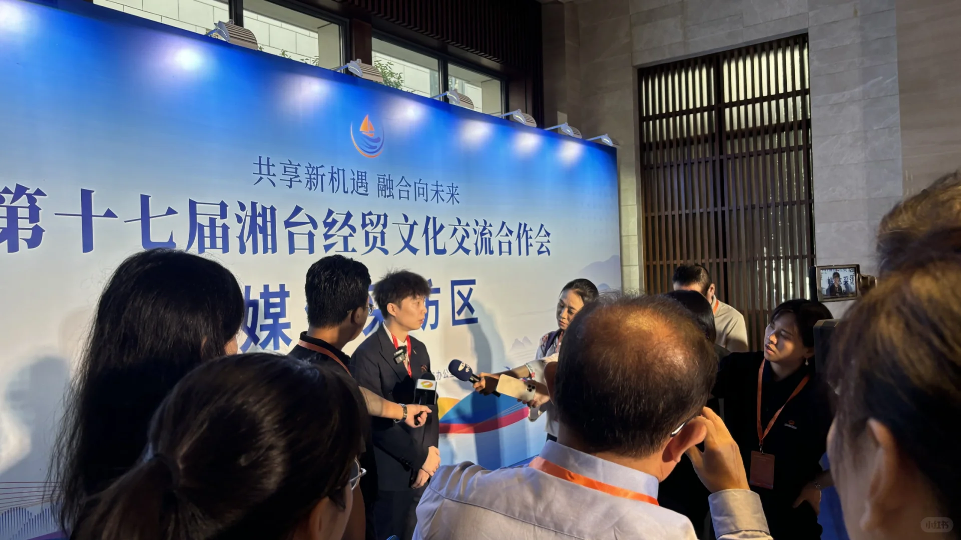 竟然可以在领导面前发言！！
