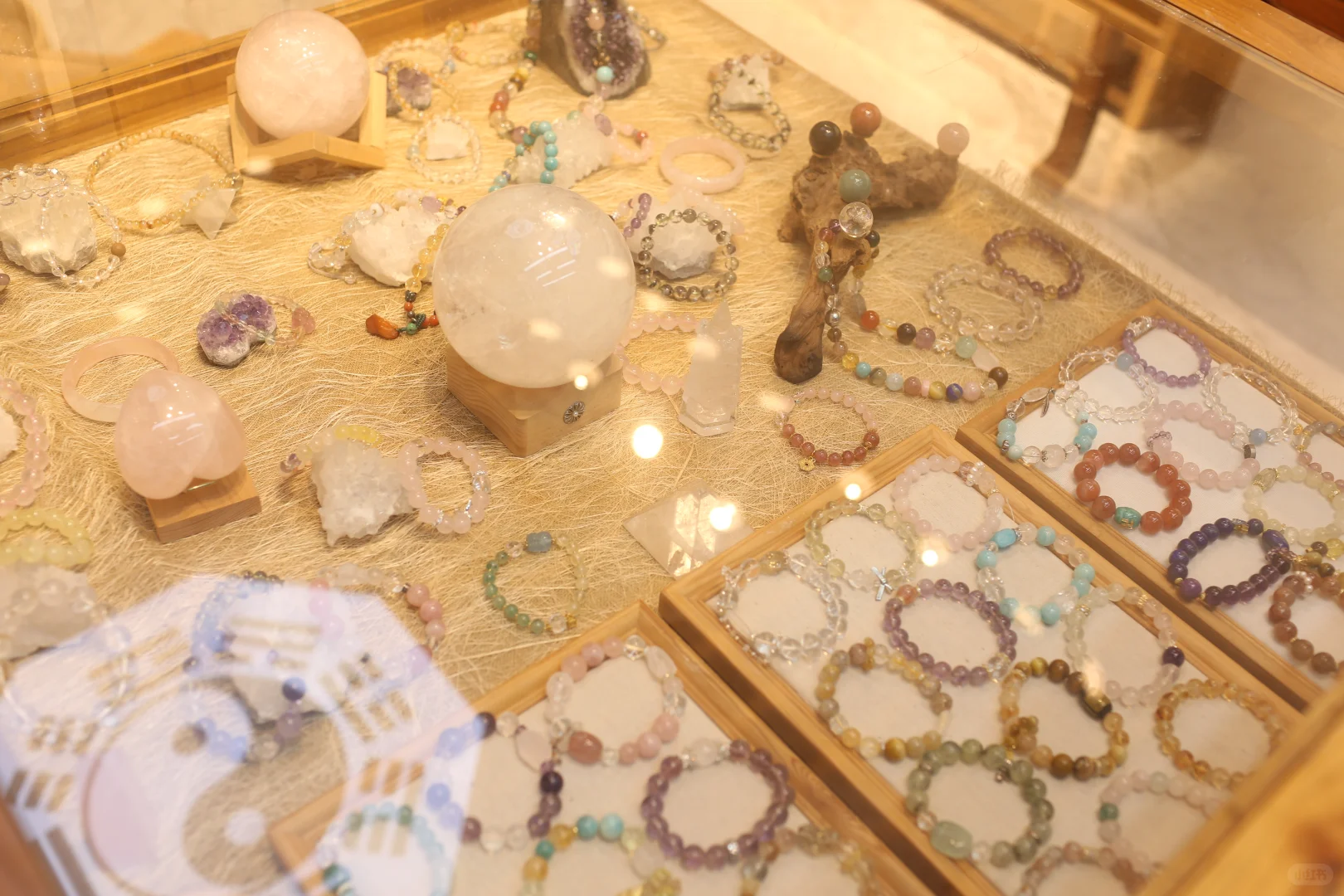 义乌商贸城六期，简直就是买手店，艺术展