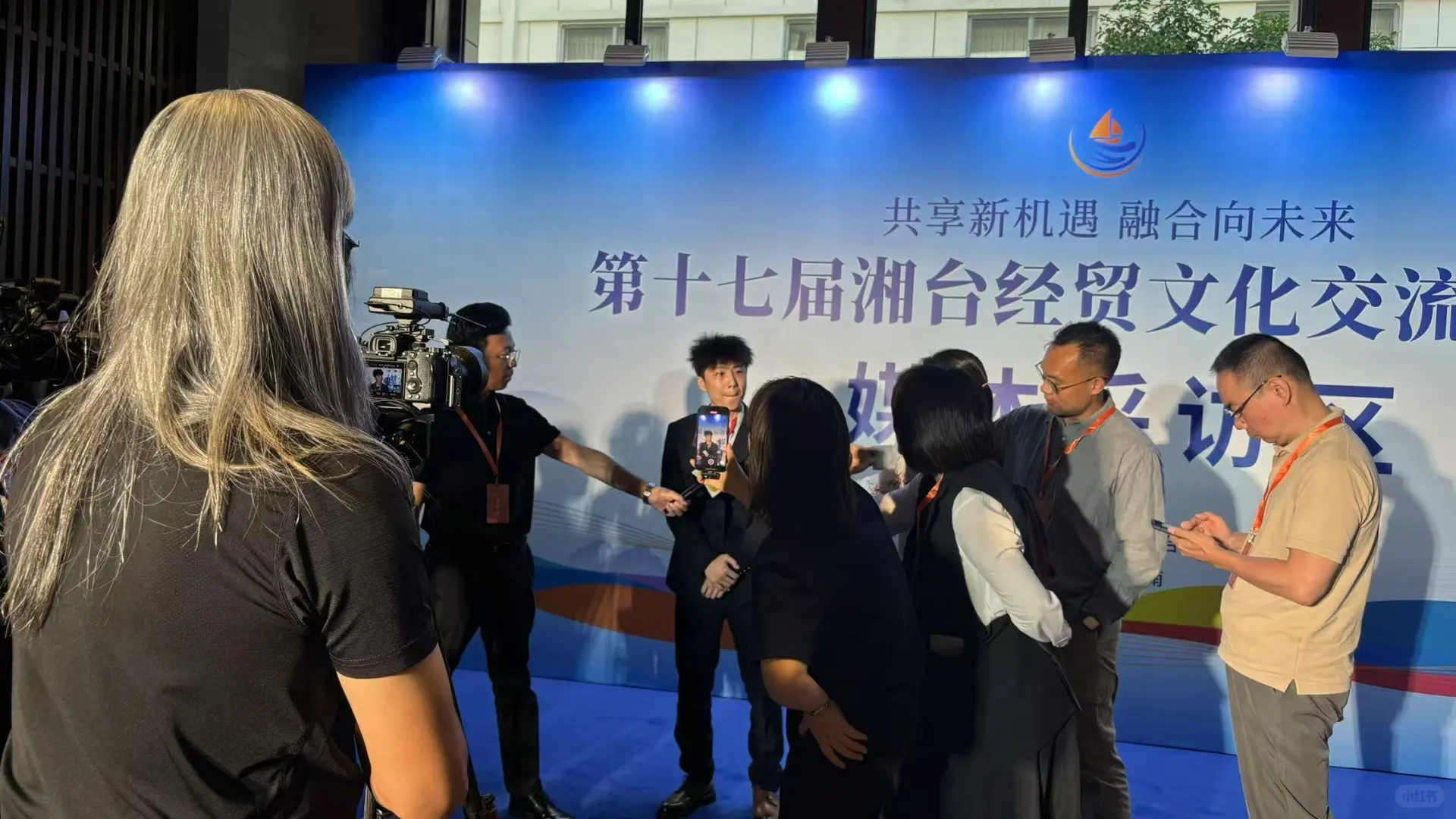 竟然可以在领导面前发言！！