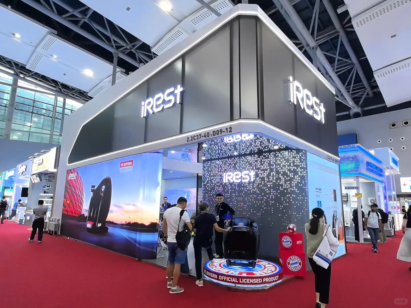 广交会展台太燃了 | 科技感与高级感并存！