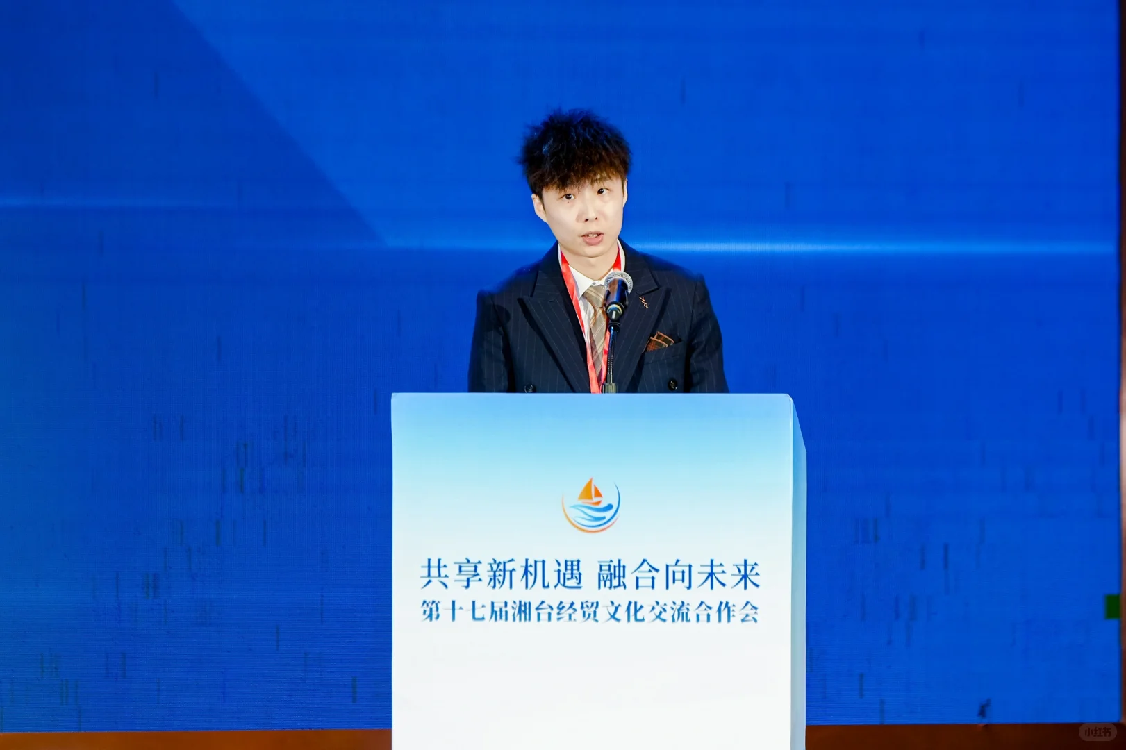 竟然可以在领导面前发言！！