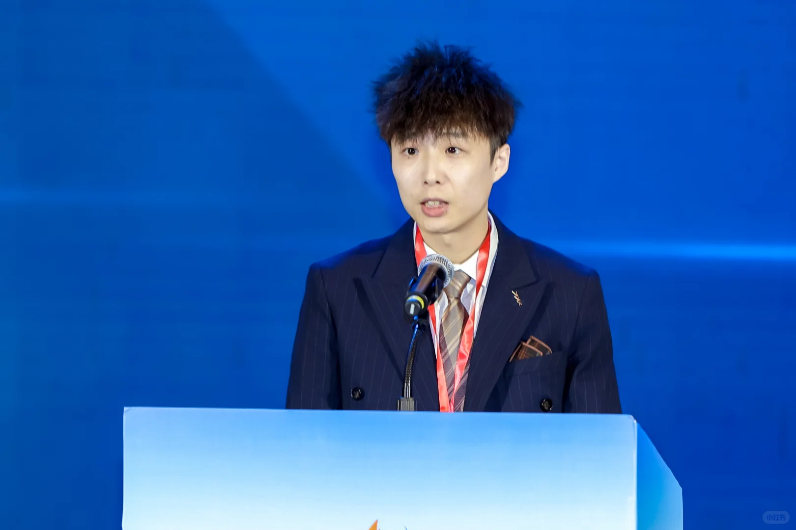 竟然可以在领导面前发言！！