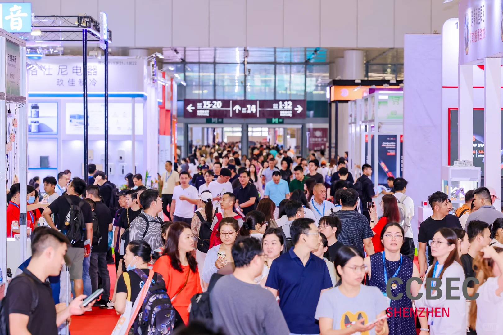 今天深圳这里可能有“1亿亿亿亿”人