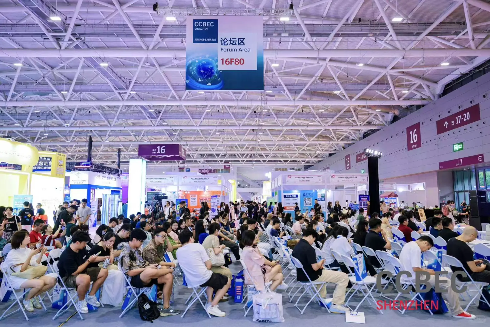 今天深圳这里可能有“1亿亿亿亿”人