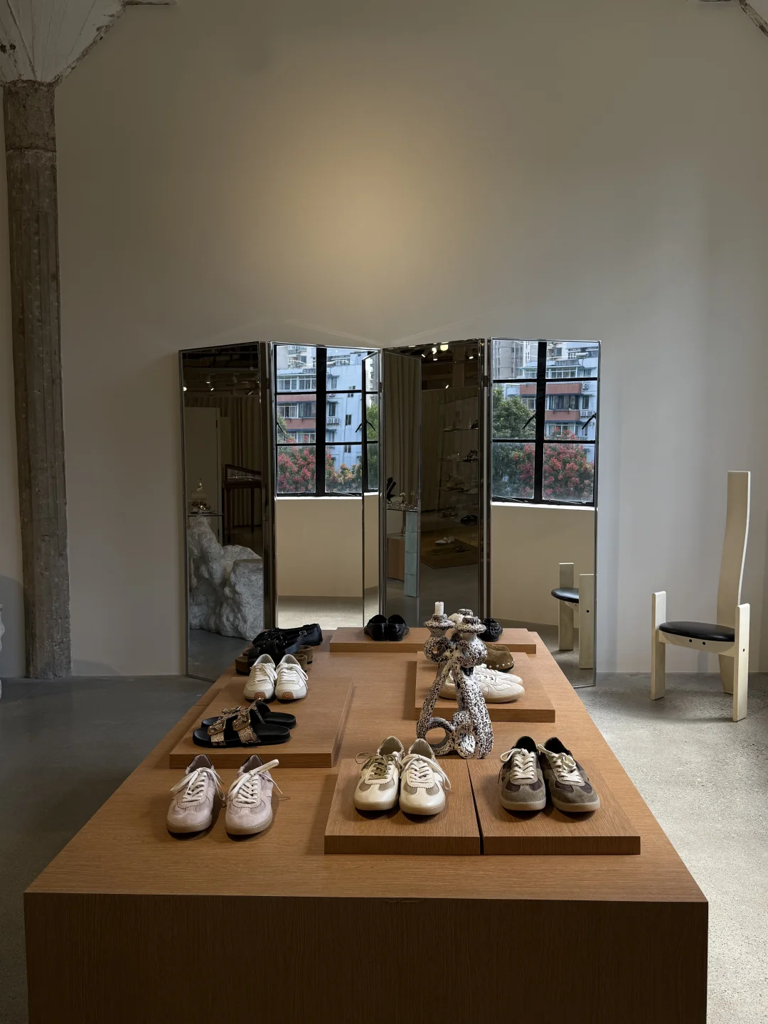 上海新展｜老建筑里的漂亮showroom
