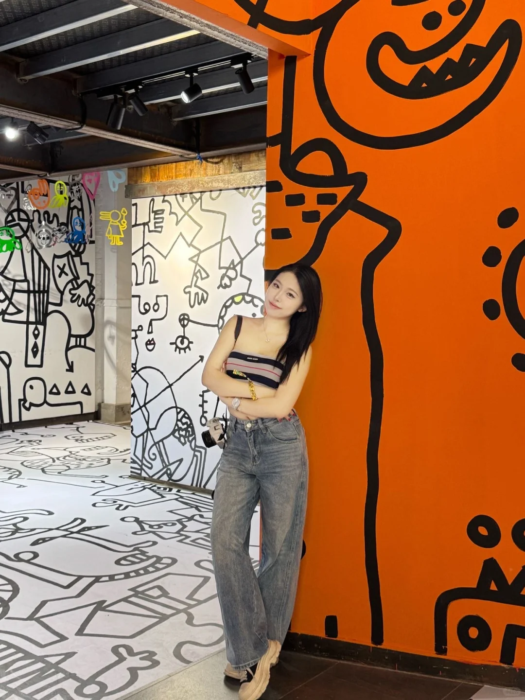 沈阳惊现五金店艺术展!潮人炸街新地标