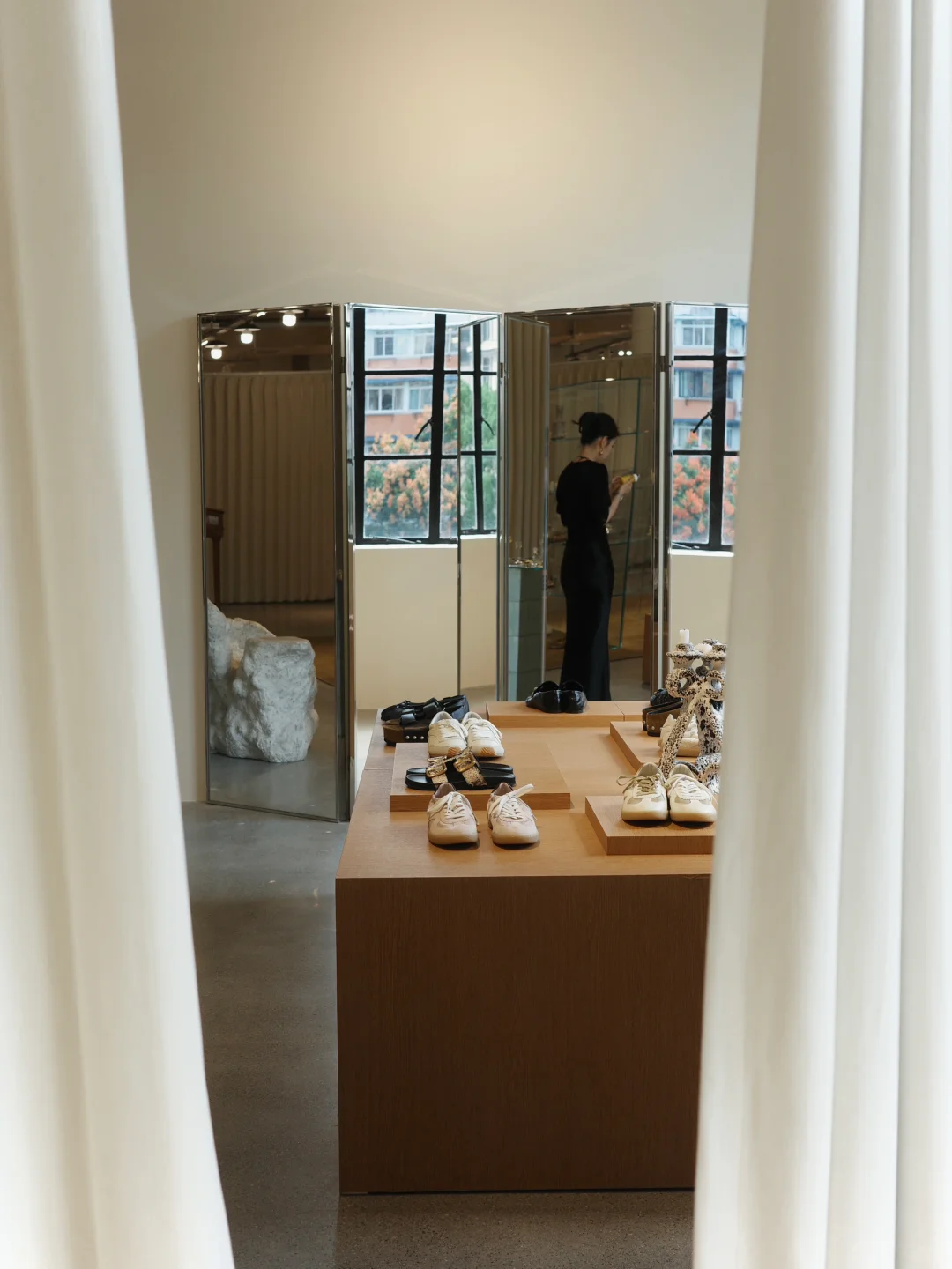 上海新展｜老建筑里的漂亮showroom
