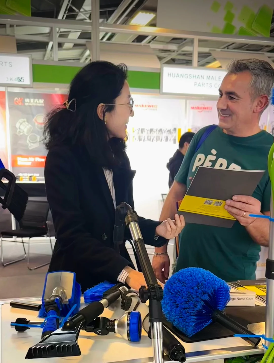汽配展翻译隐藏技能：帮客户拿下潜在合作！