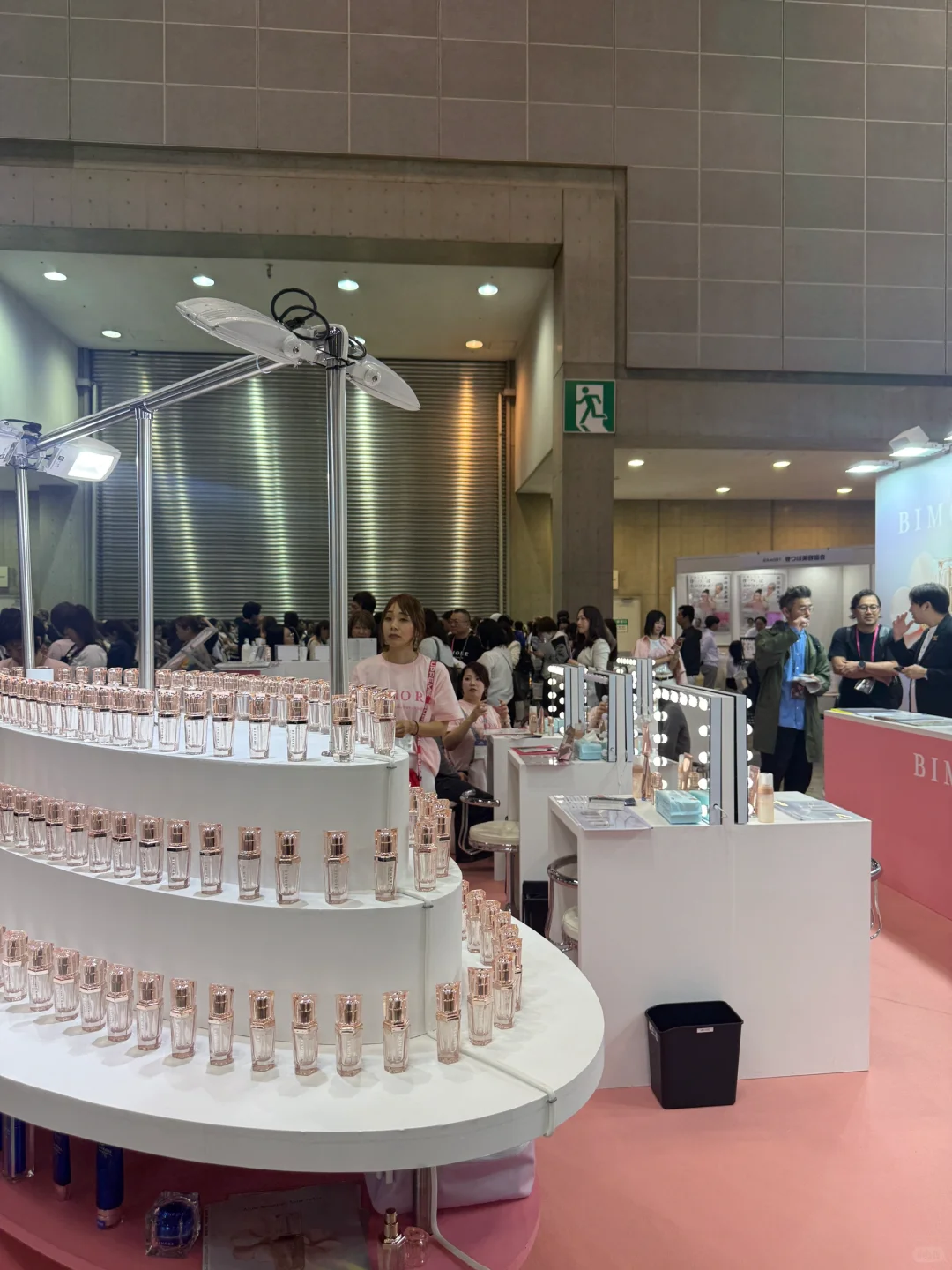 服美役?东京美容展背后的女性课题