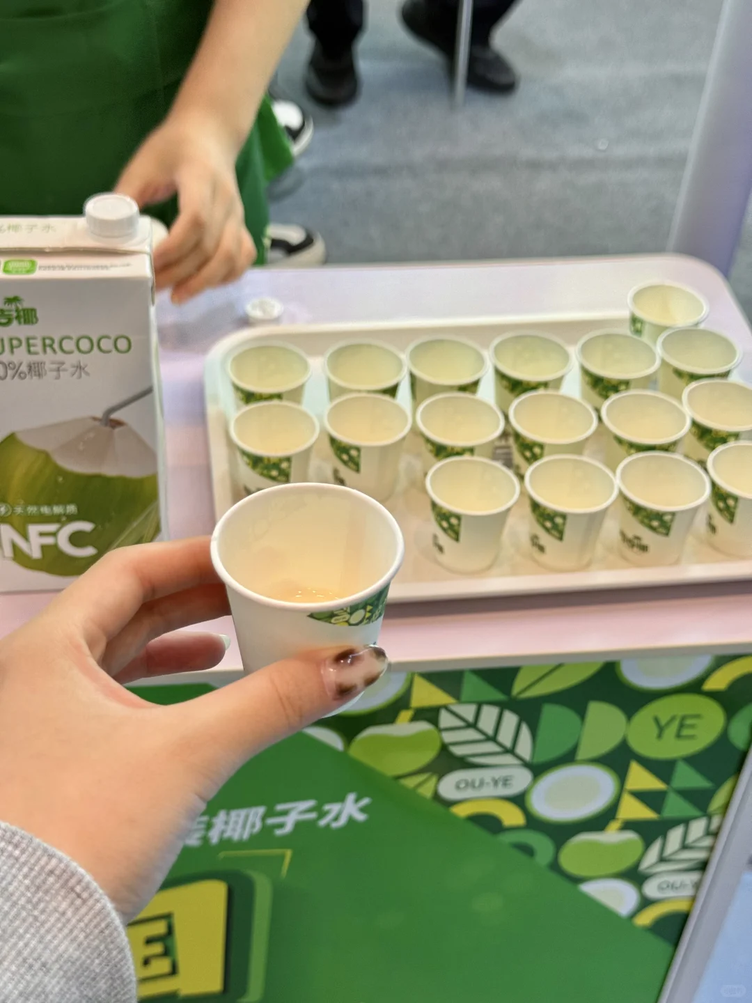 南京香格里拉这是在干啥！！！好多人。。。