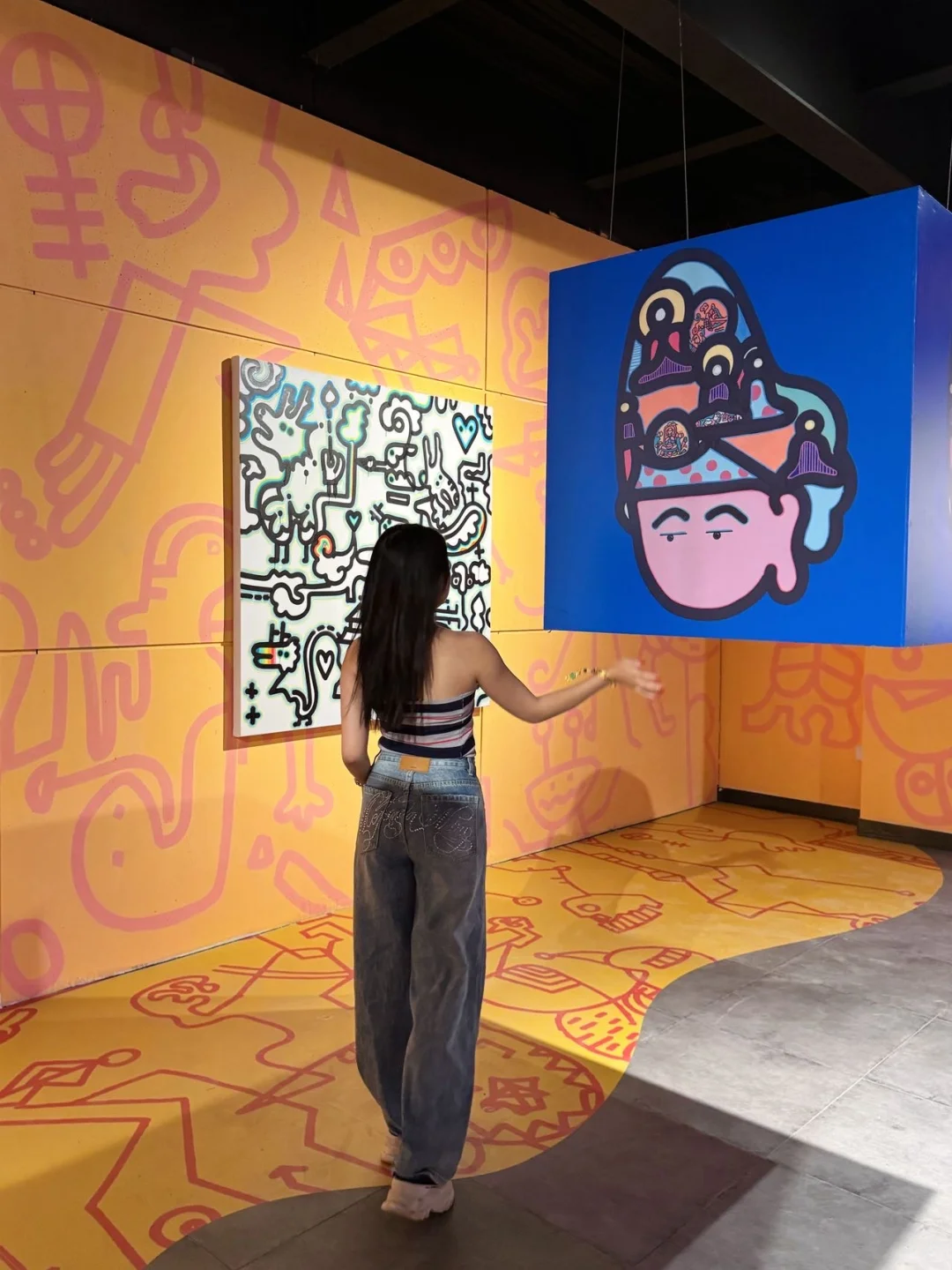 沈阳惊现五金店艺术展!潮人炸街新地标