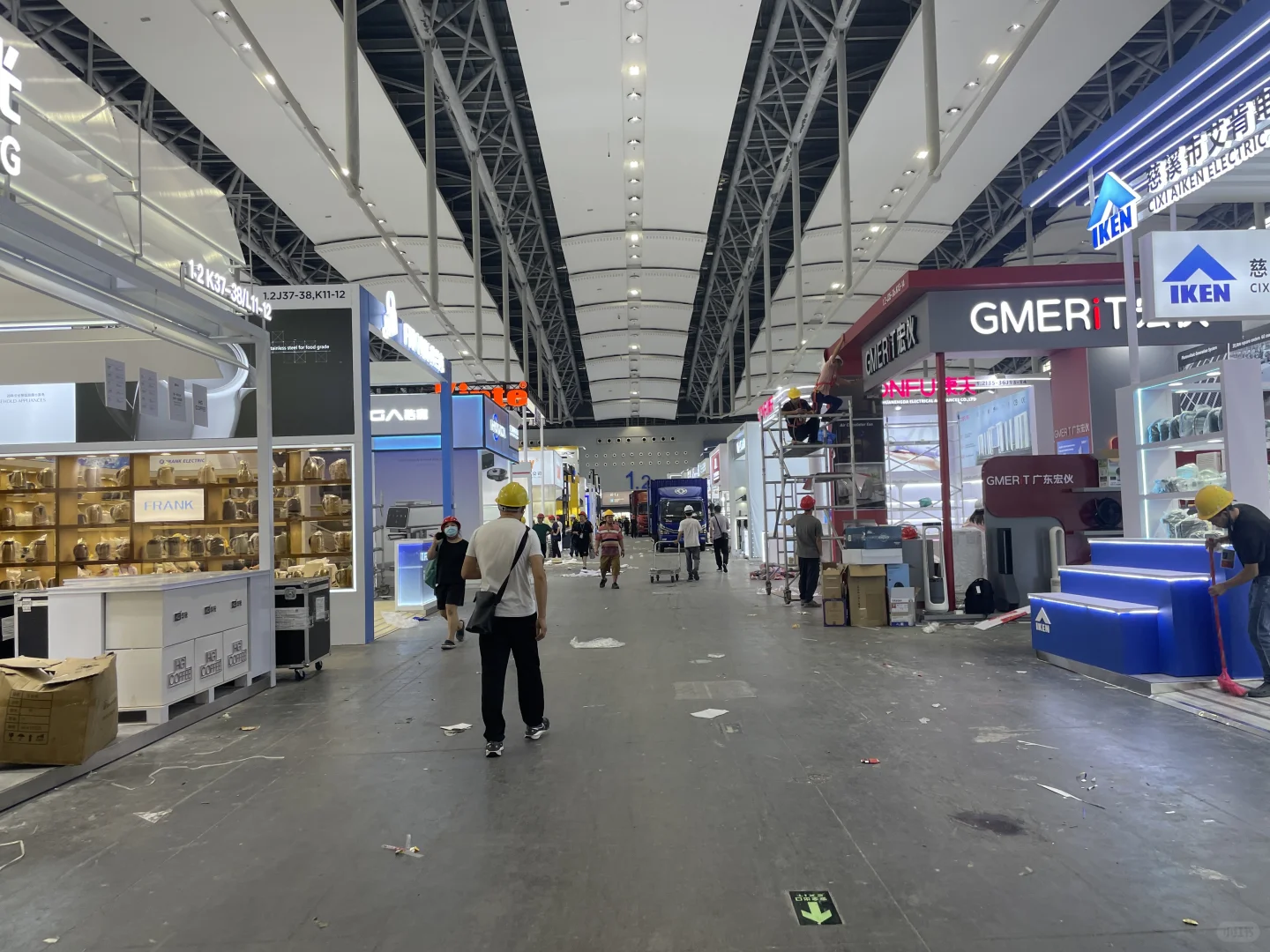 广交会布展中，欢迎来展位参观