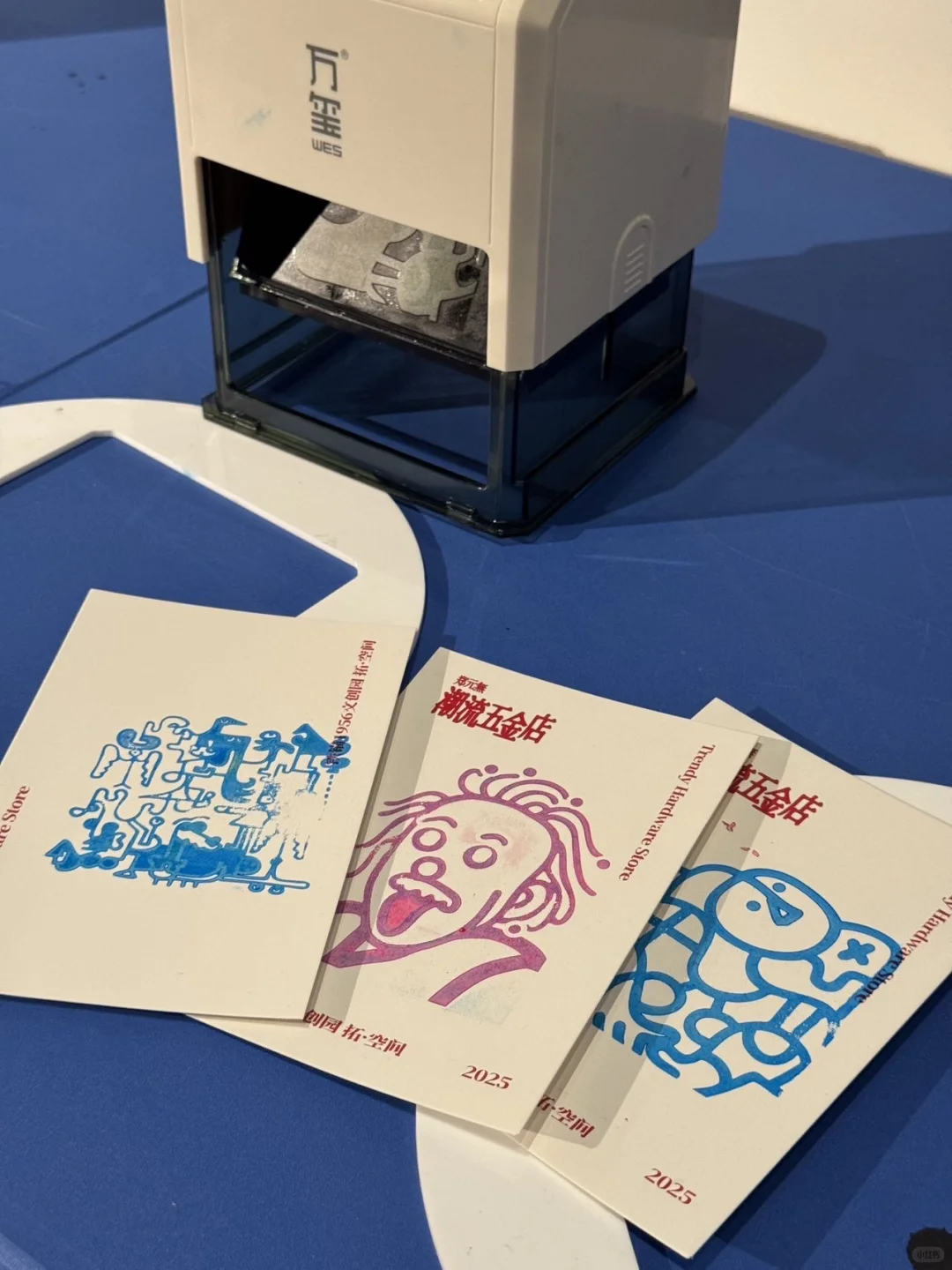 沈阳惊现五金店艺术展!潮人炸街新地标