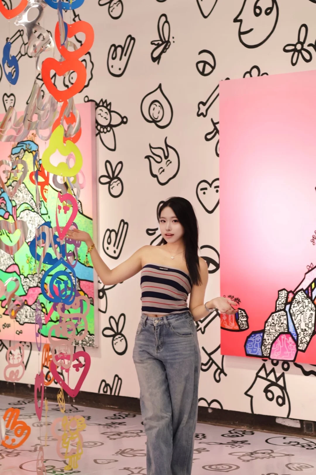 沈阳惊现五金店艺术展!潮人炸街新地标