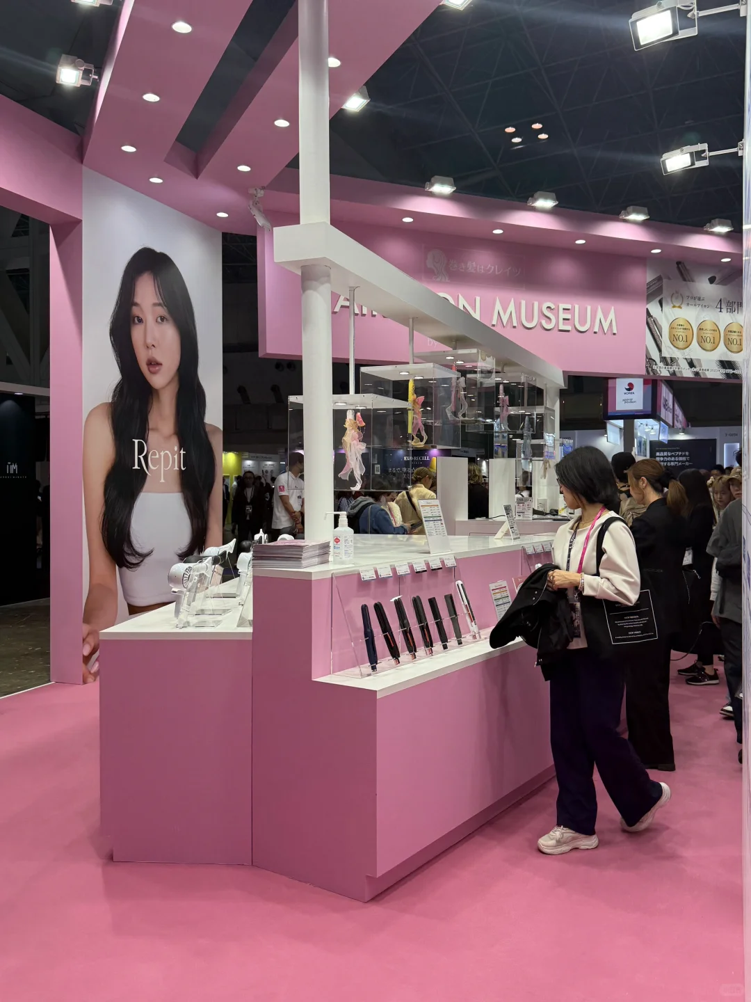 服美役?东京美容展背后的女性课题