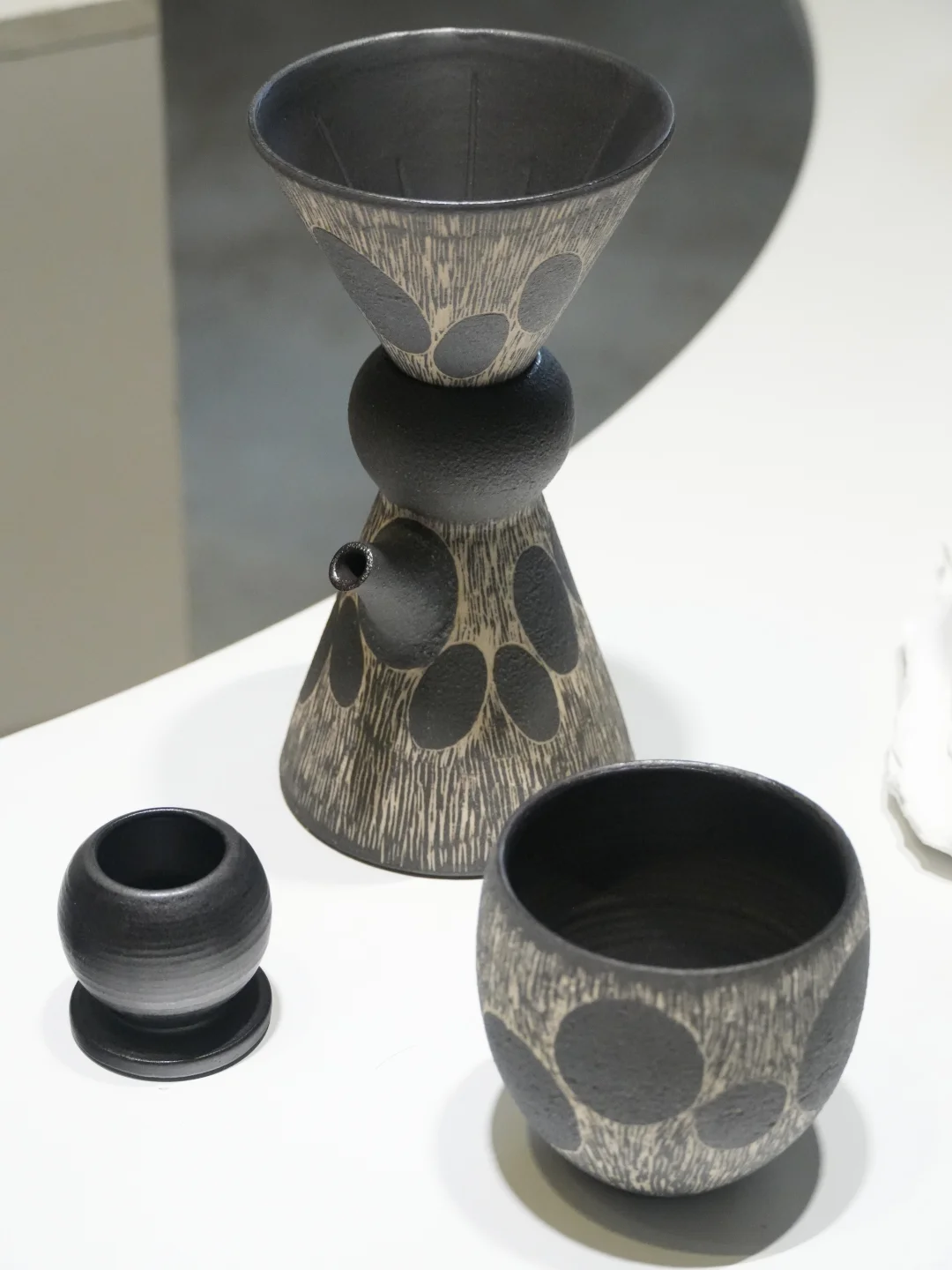 杭州新展｜探索器物的线条之美