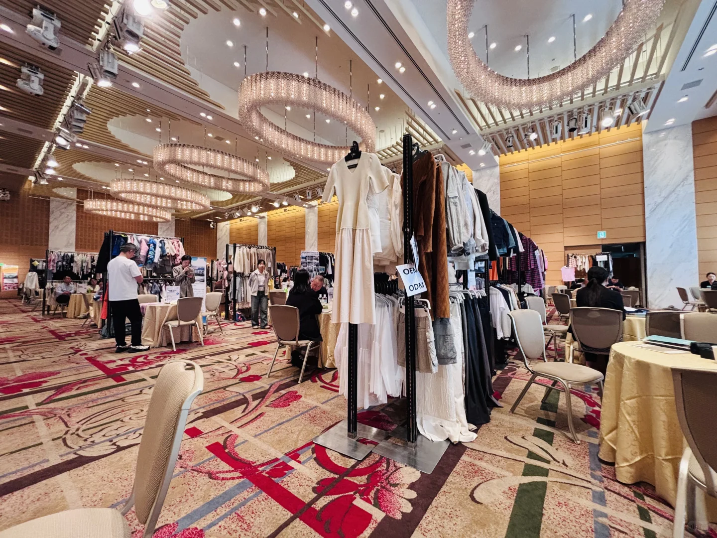 大阪服装面料展会日语翻译的一天