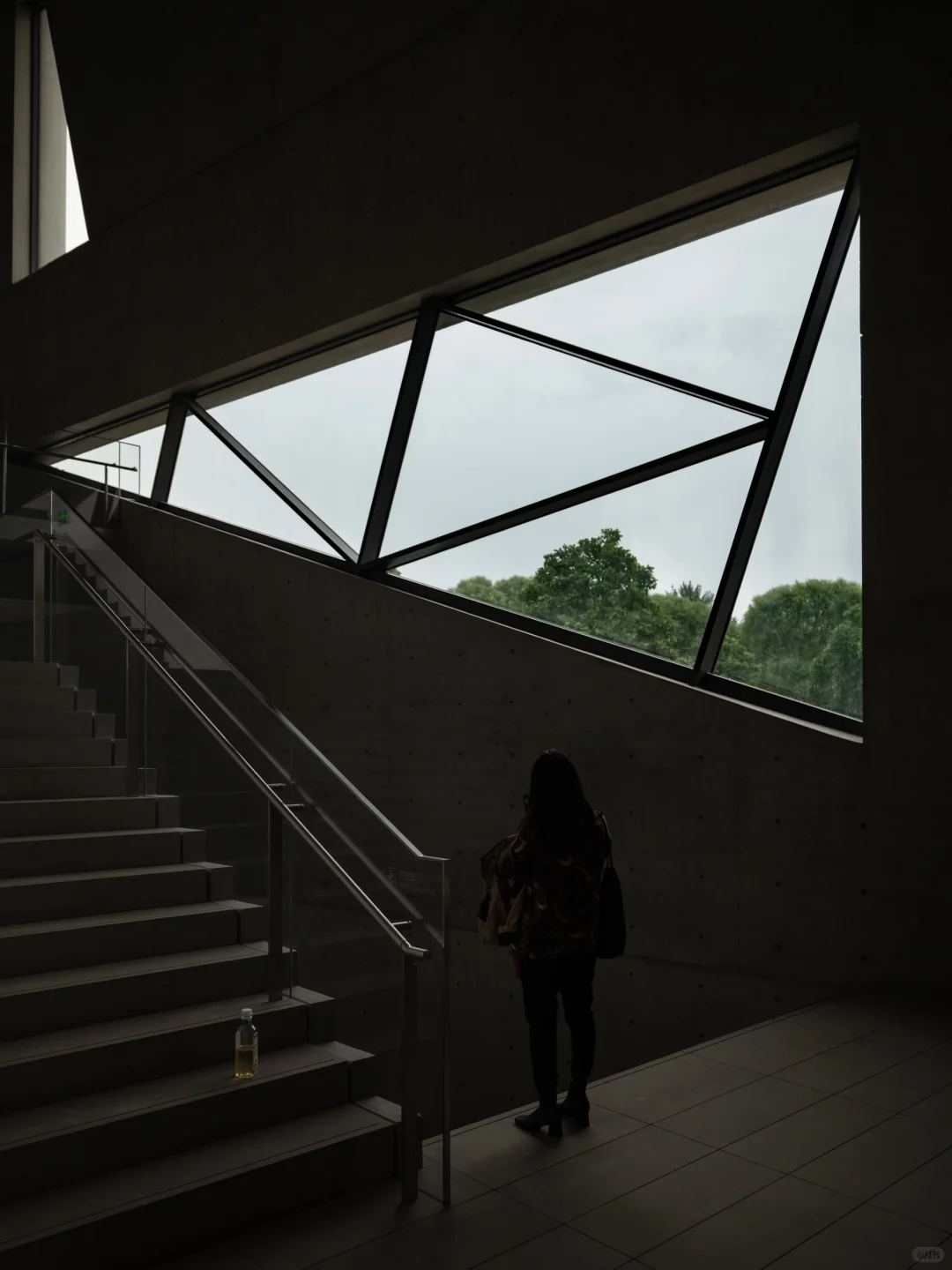 北京新展 | 当冰冷遇到光。