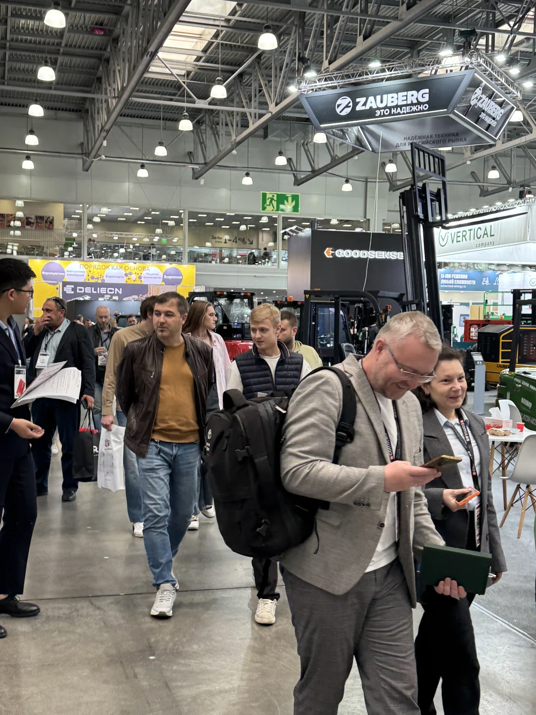 莫斯科展会翻译｜CeMAT 物流展奇遇记?