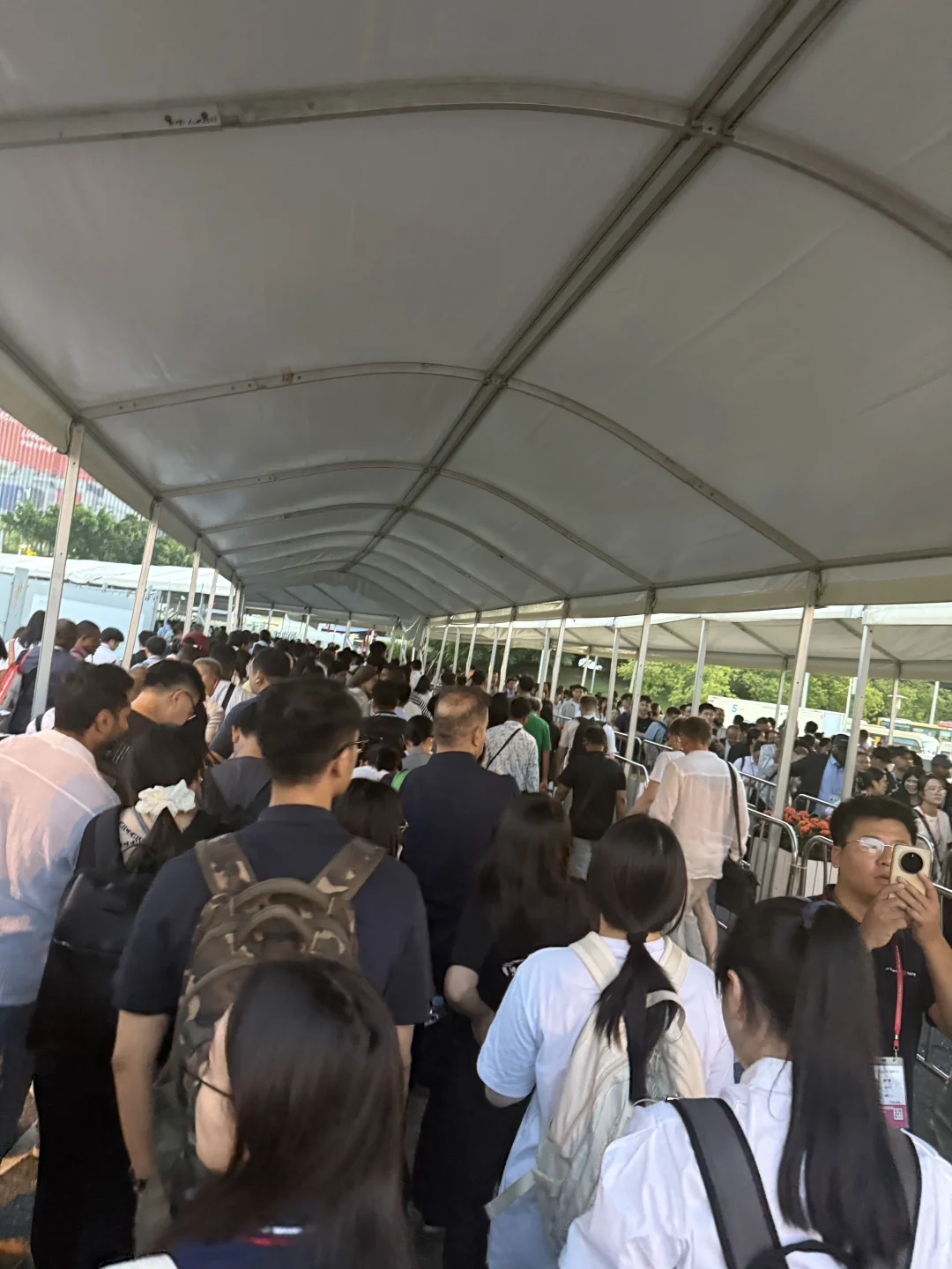 广交会你人别太多。。