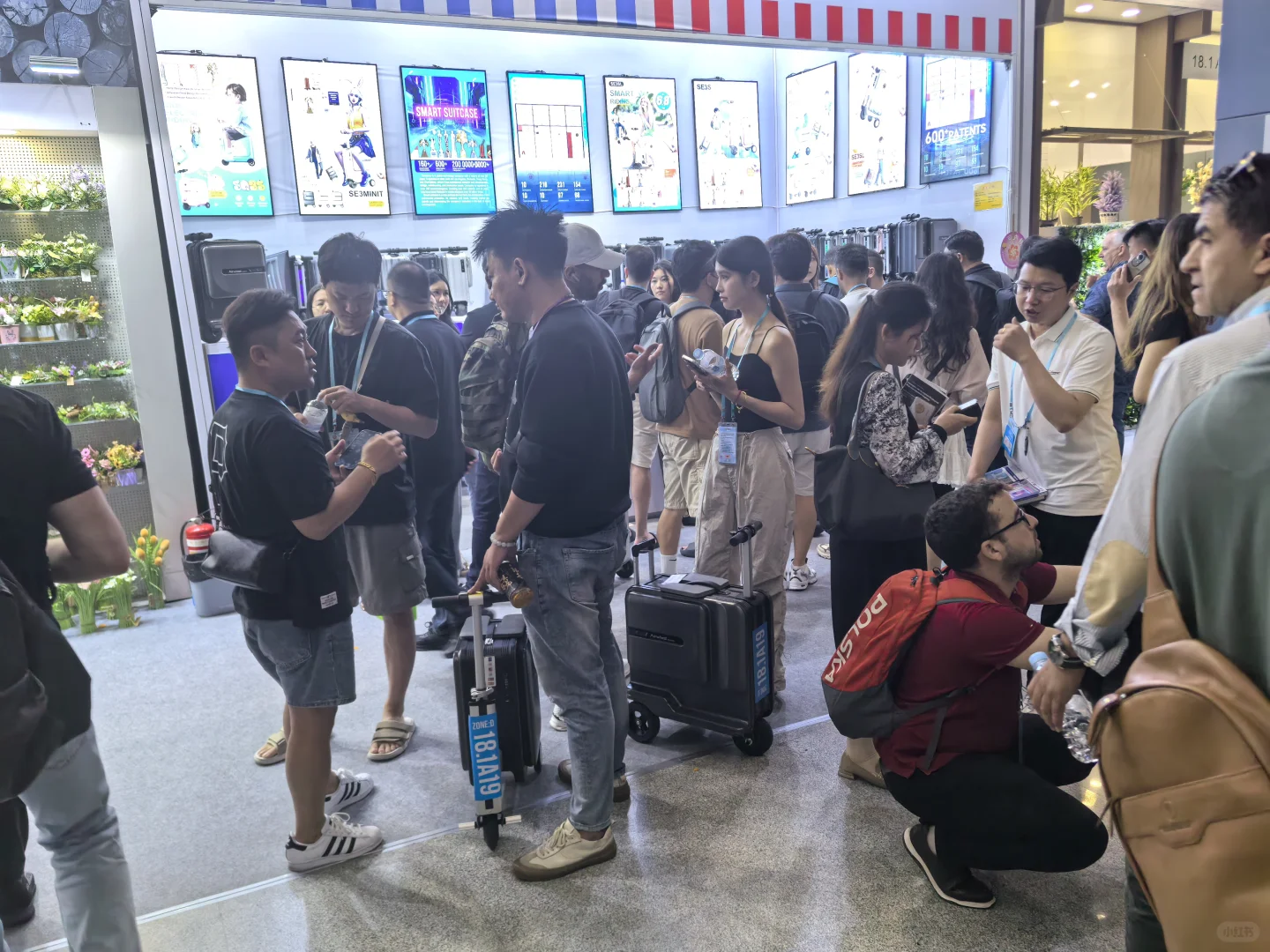 广交会这家生意火爆.