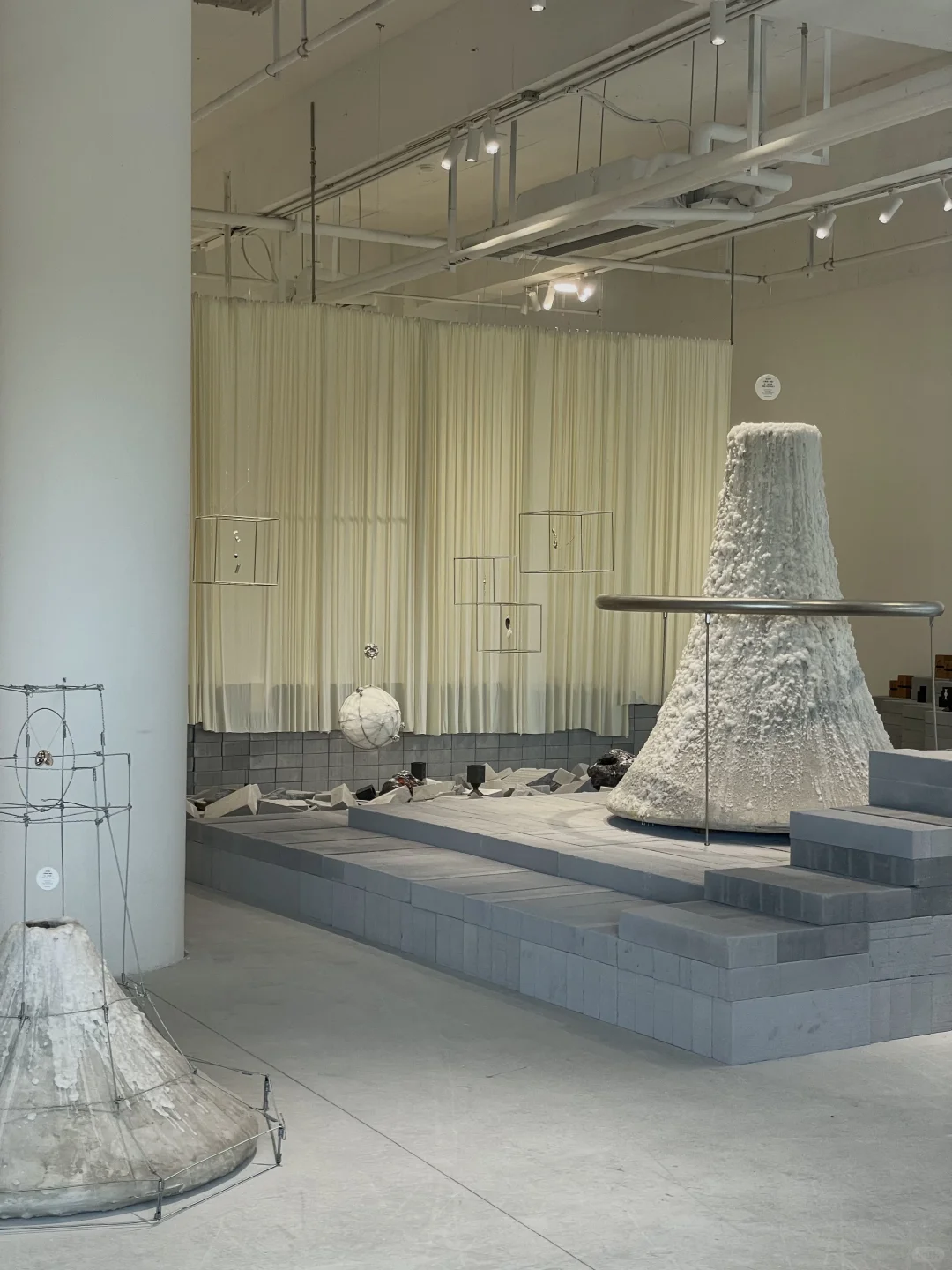 深圳免费新展｜?黑地禁锢静火山蜡艺展