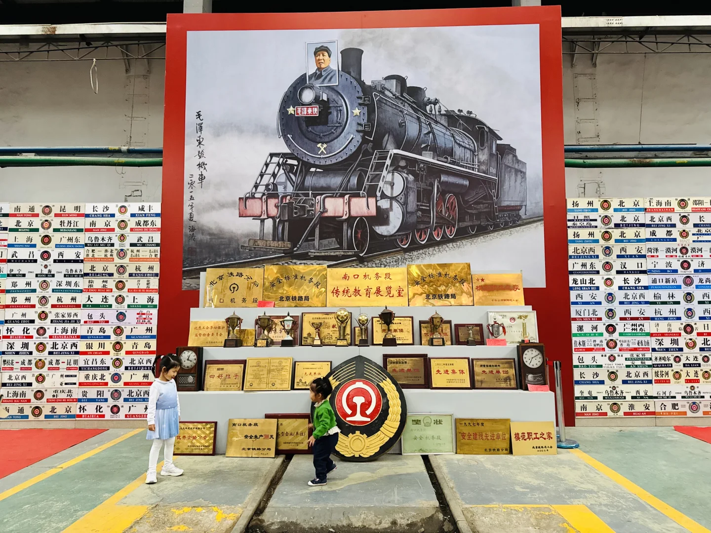 藏在百年历史厂房里的免费铁路展?