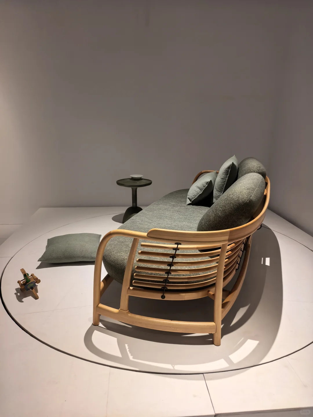 逛展-2025摩登上海设计周 设计&可能