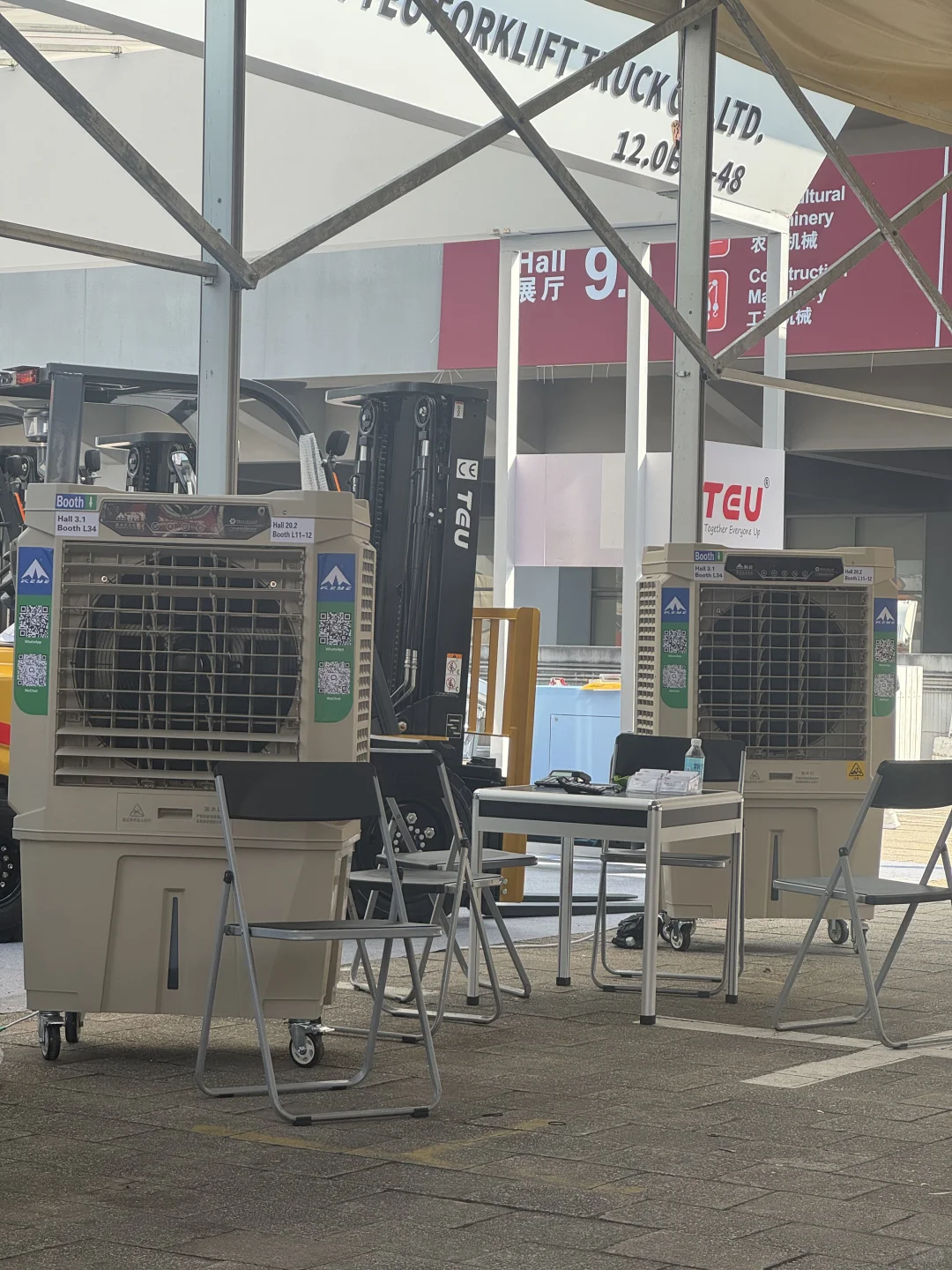 广交会室内的空调凉快嘛！？